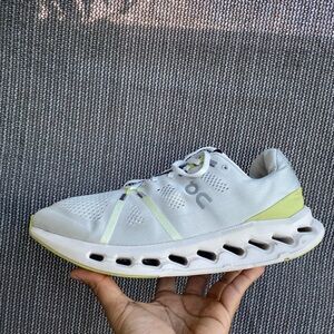 ON Running Cloud Cloudsurfer White Yellow
